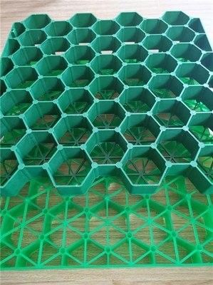 Graveloppervlakken Plastic gras raster gestabiliseerd voor voertuig en voetgangers verkeer kern landschap