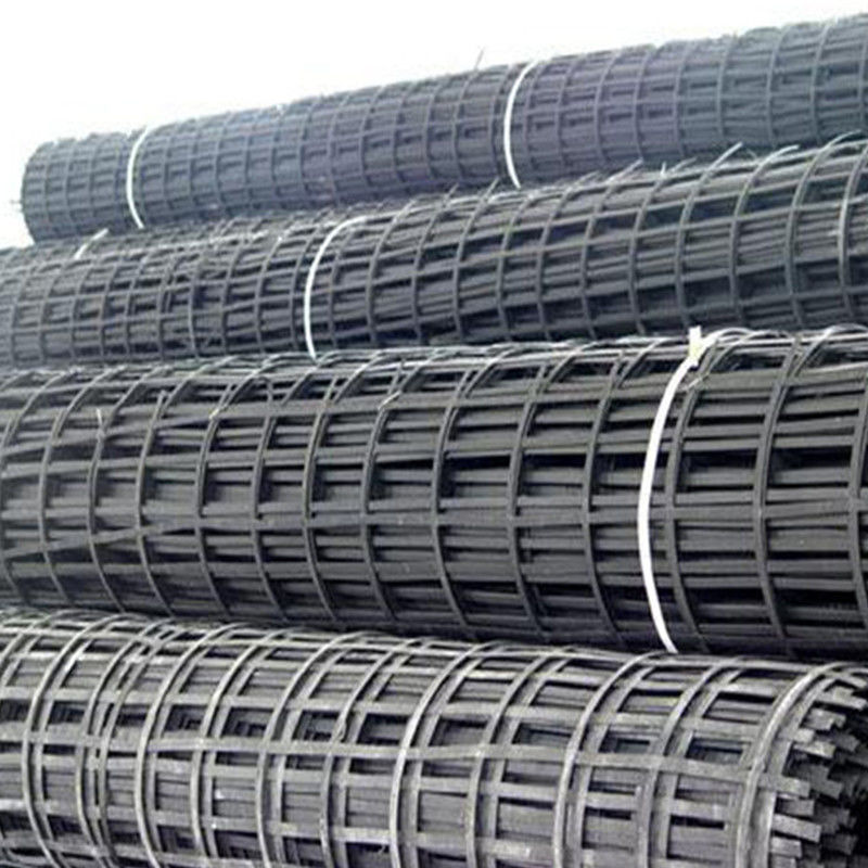 Hoge spanningssterkte Biaxiaal lasstaal Plastic composiet aardwerk Geogrid Voor bodemstabilisatie, anti-erosie eigenschap