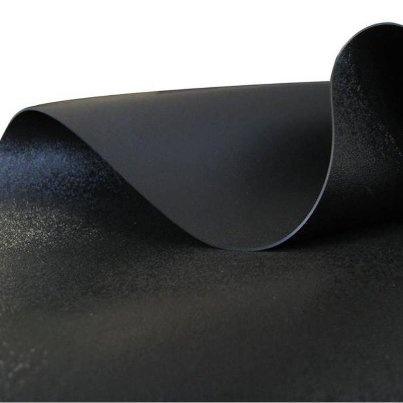 Geomembranen van hoogdicht polyethyleen (HDPE) Zwarte UV-bestendige voering Polyethyleen vijvervoering voor stortplaatsen 1,5 mm Dikte Geomembran 500N Treksterkte