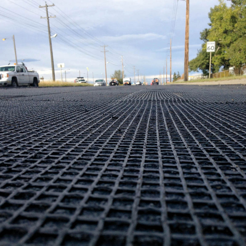 Bi-axiale geogrid van kunststof voor bodemversterking, hoge treksterkte PP/PET-geogrid,balk 30kN/m, stabilisatie van de weg