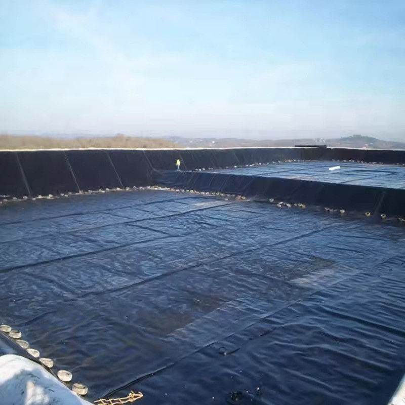 Geomembrane met hoge sterkte uit HDPE met een lange levensduur voor afvalwaterzuiveringsinstallaties Bio-energieprojecten en industriële wateropslagtanks