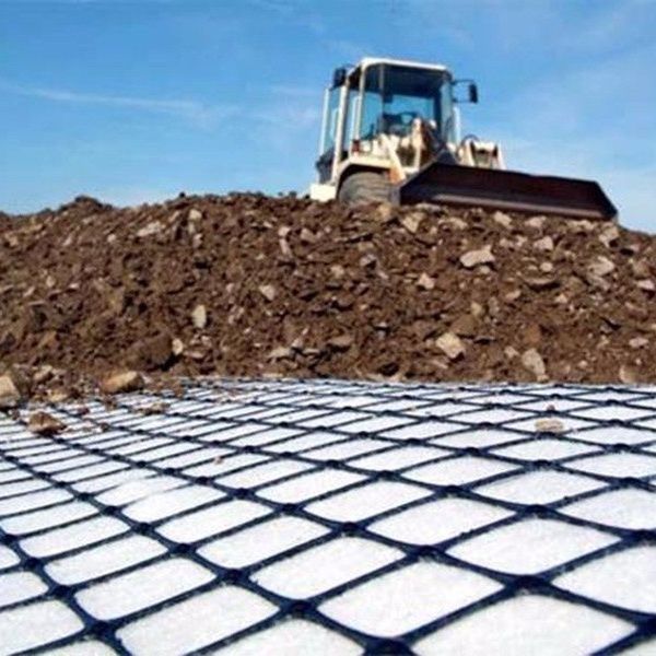 Hoge treksterkte Biaxiaal plastic gaas 30kN/m Zwart PP/PET Geogrid Voor bodemversterking En Stabilisatie van de wegbasis