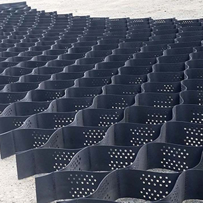 Gestructureerd met gaten HDPE Geocell Hoog Cellulair Opsluitingssysteem Honingraat HDPE Geocell voor Wegfundering Hellingbescherming Parkeerplaats Oprit Keermuur