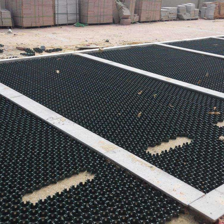 Zwaar uitgevoerde HDPE grasrooster voor permeabele grondversteviging, opritten, parkeerplaatsen, landschapsarchitectuur en gazonstabilisatie